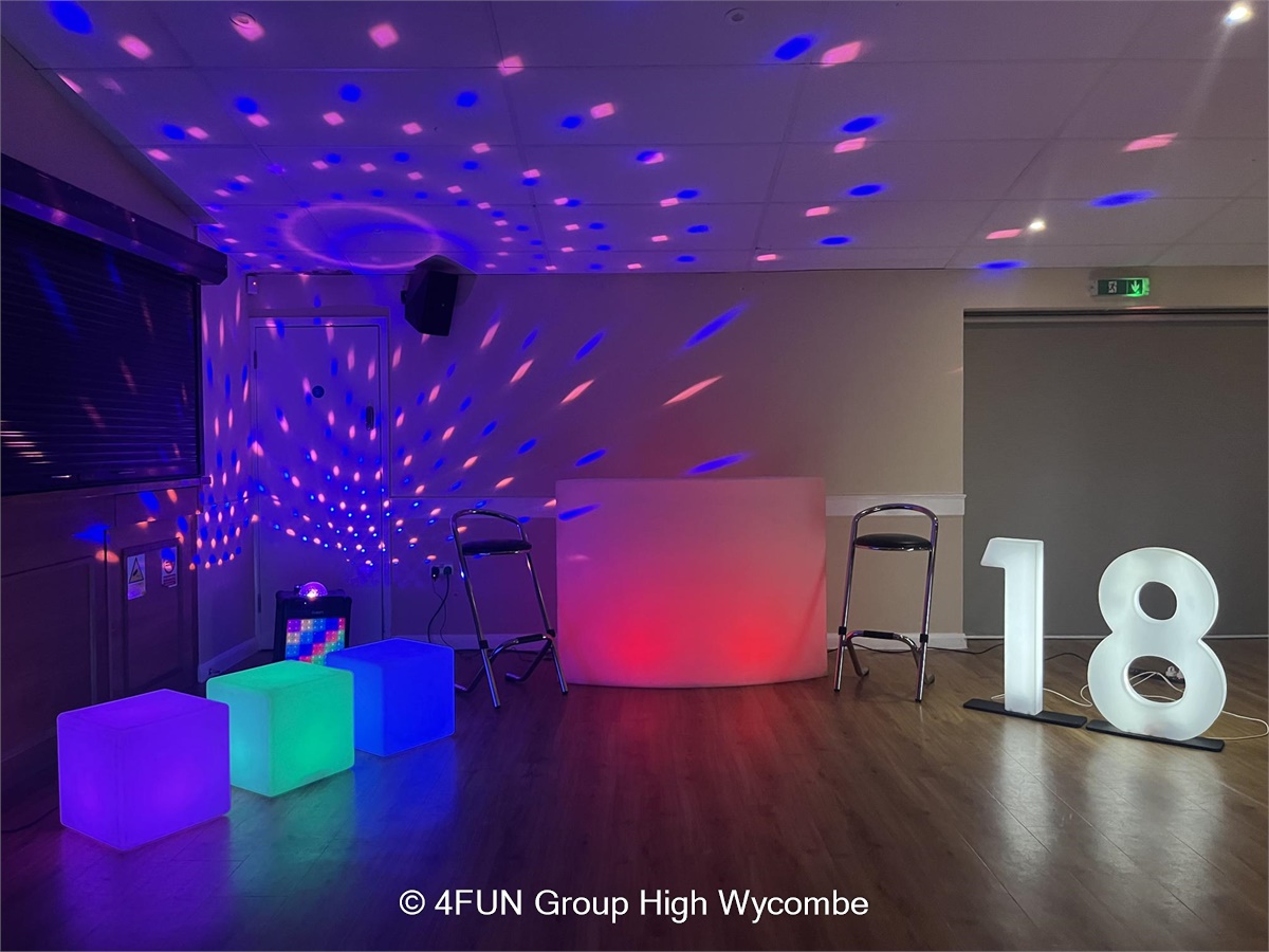 LED Light Up Curved Bar for hire