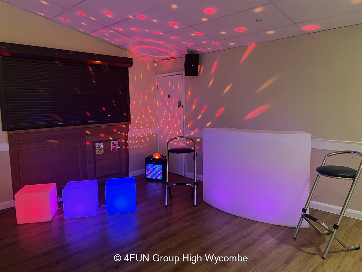 LED Light Up Curved Bar for hire